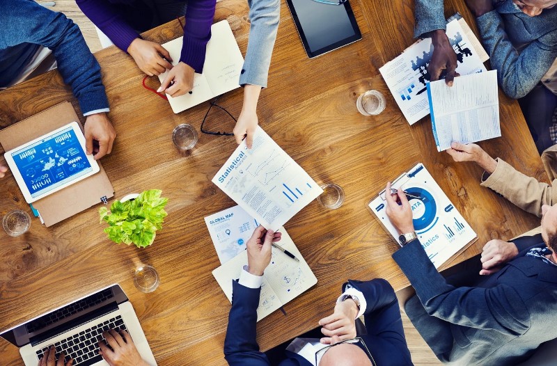 diferencia-entre-trabajo-en-equipo-y-grupo-de-trabajo